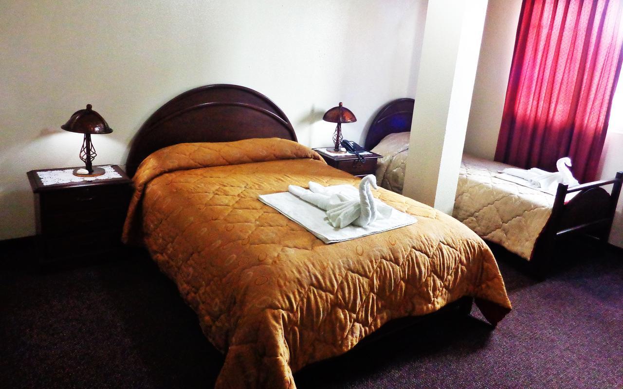 Hotel Alexander La Paz Buitenkant foto