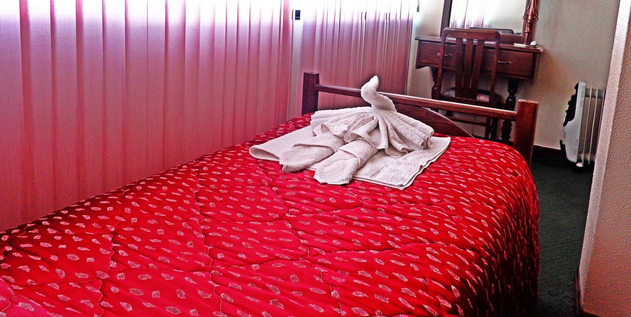 Hotel Alexander La Paz Buitenkant foto