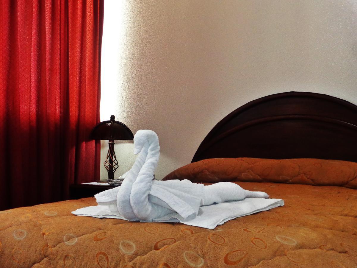 Hotel Alexander La Paz Buitenkant foto